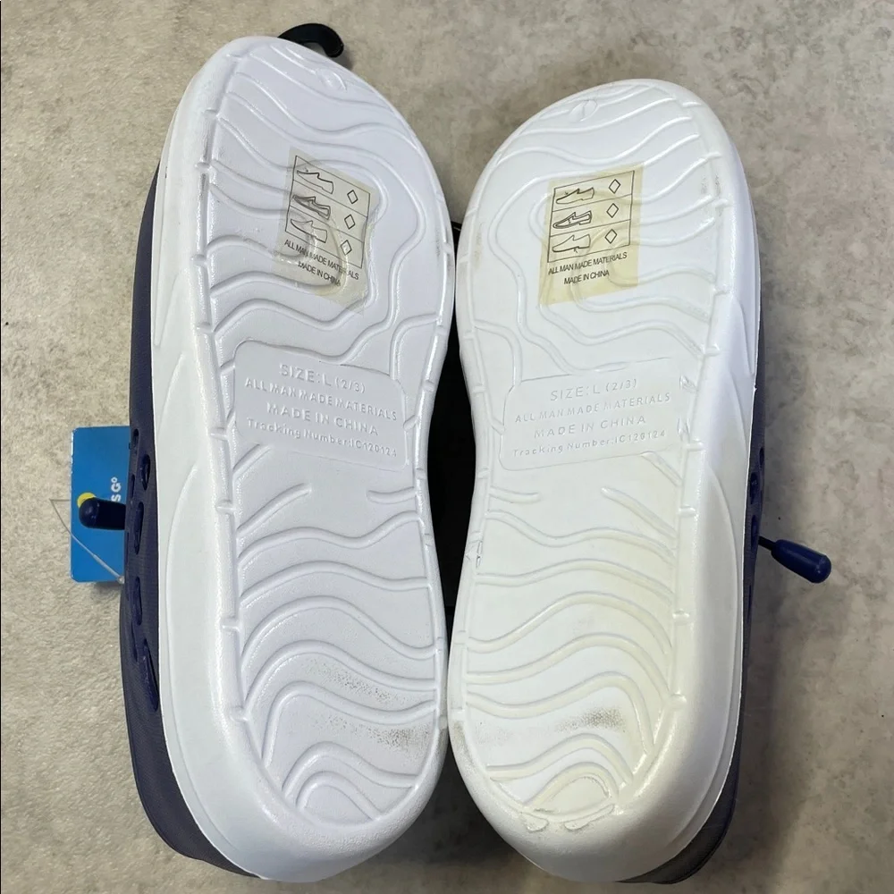 Youth Aqua Water Shoes Blue Slip On Beach Pool Swim Shoes Size 2/3